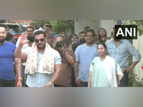 Actor Salman Khan and West Bengal Chief Minister Mamata Banerjee. (Image Source: ANI)