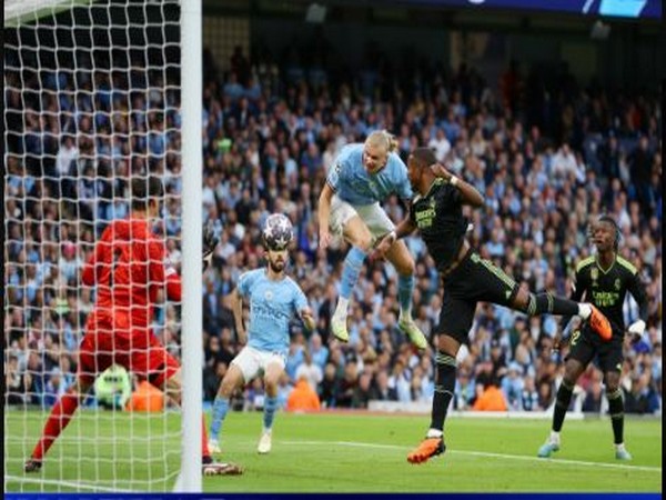 Thibaut Courtois making crucial saves for his team (Twitter:Photo/Championleague)