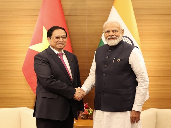 PM Modi with his Vietnamese counterpart Pham Minh Chinh (Photo:Twitter/PMO India)