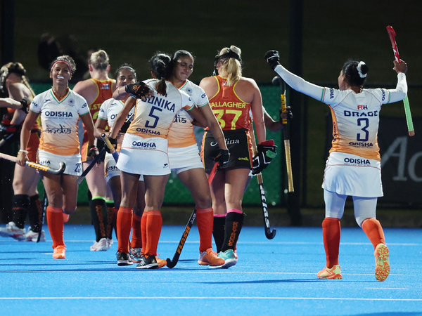 Indian and Australia hockey player in action (Photo: HI Media)